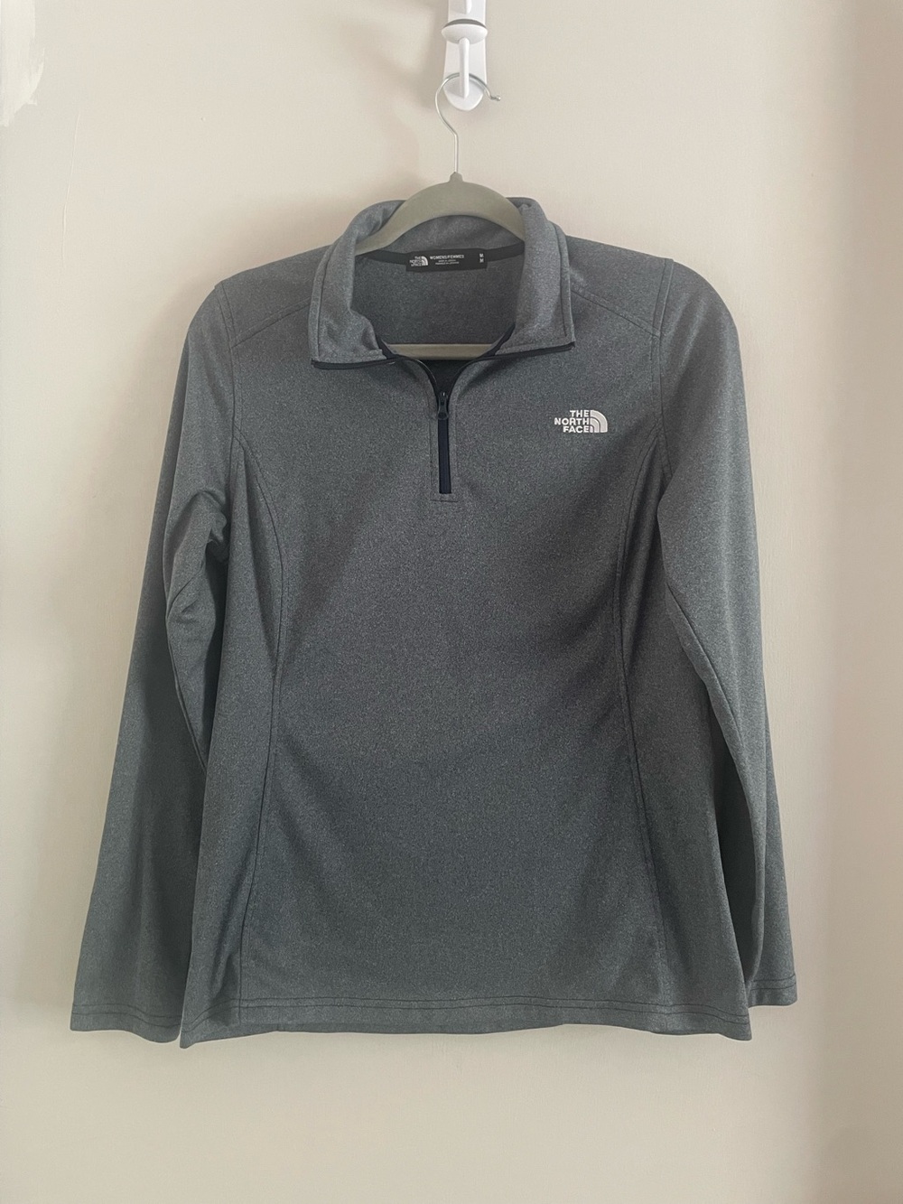The North Face quarter-zip pullover M
